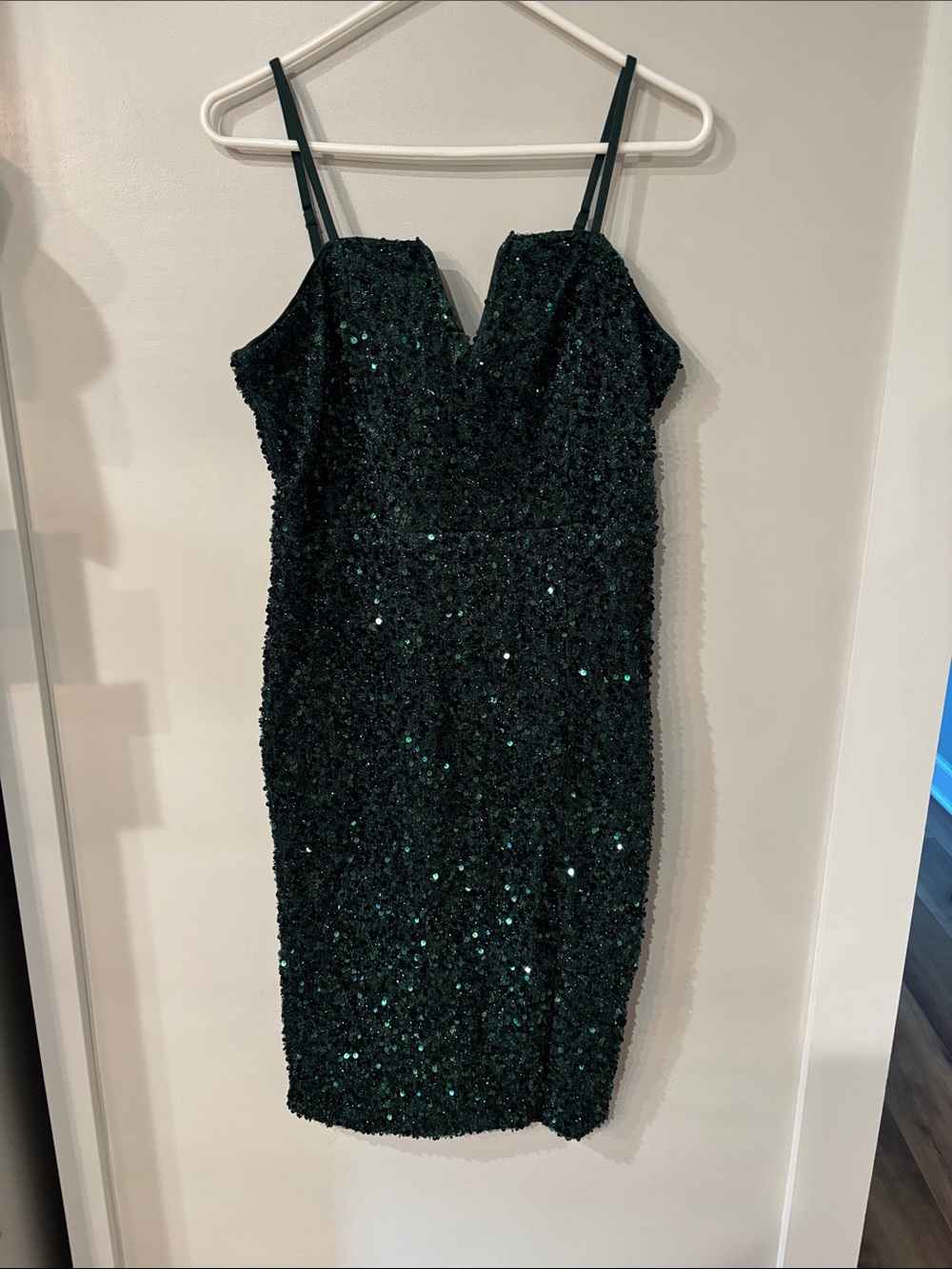 Emerald Sequin Spaghetti-Strap Cocktail Dress